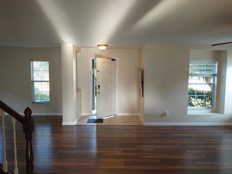 14809 Royal Poinciana Dr — Photo 7
