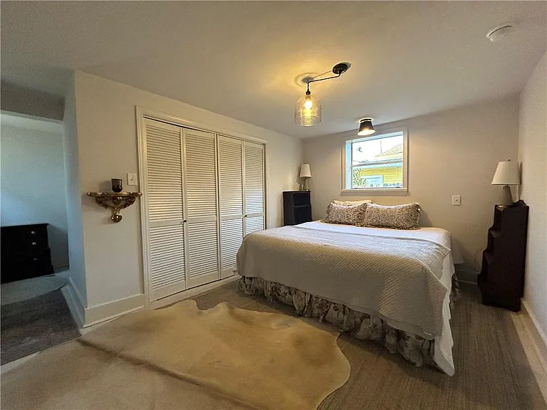 7713 Zimpel St — Photo 11