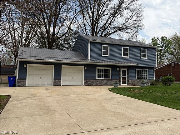 3rd image of 3898 Morley Dr