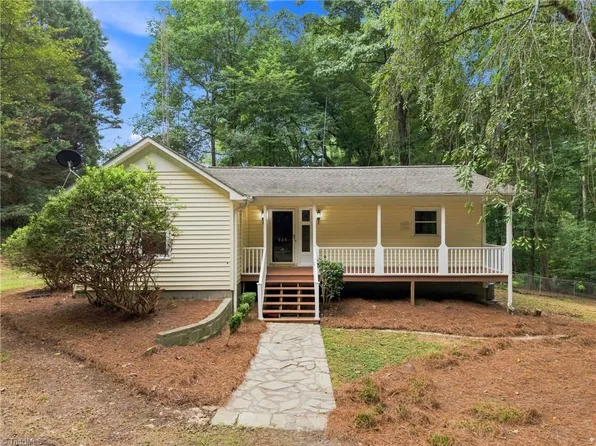 528 Wright Rd, Kernersville, NC 27284