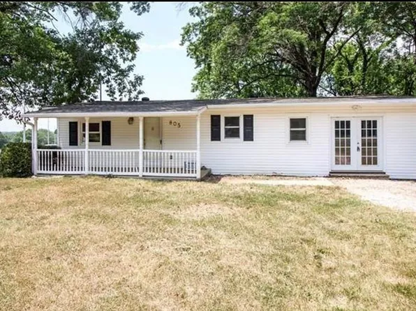 805 W Gay St, Warrensburg, MO 64093