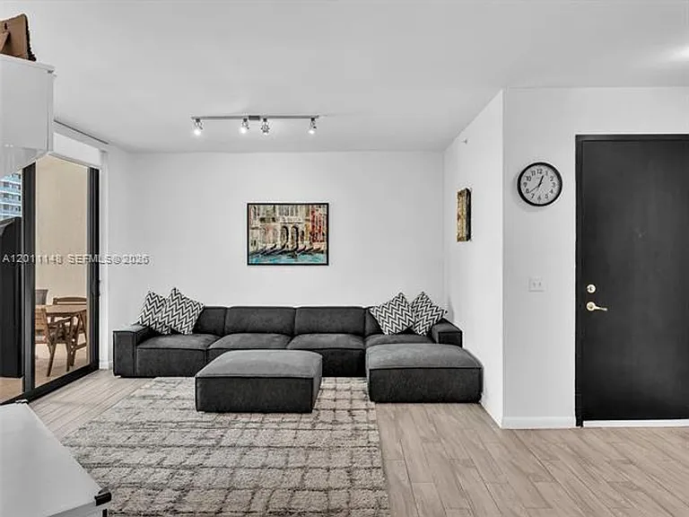 999 SW 1st Ave #CU-1201 — Photo 9