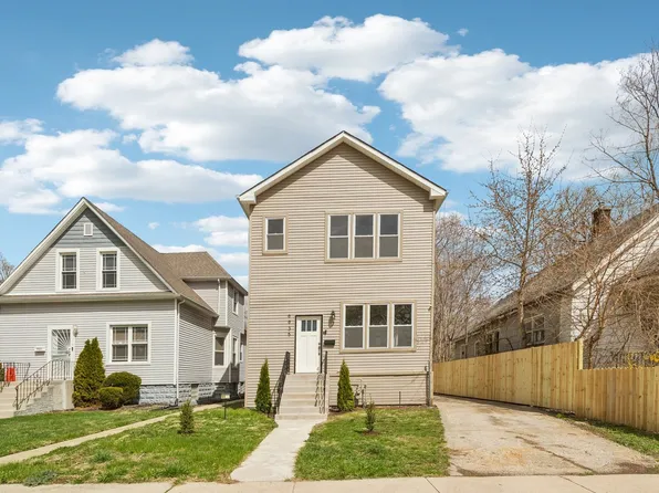 9935 S Winston Ave, Chicago, IL 60643