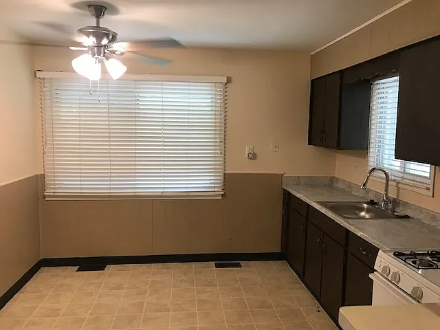 1735 Moulin Ave — Photo 8