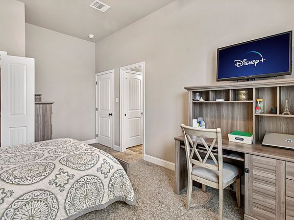 mini master bedroom (FRONT)