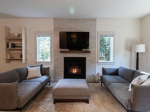 3rd image of 2398 Lund Rd