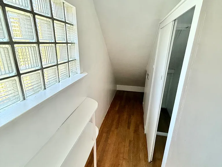 1012 N Webster Ave #1 — Photo 15