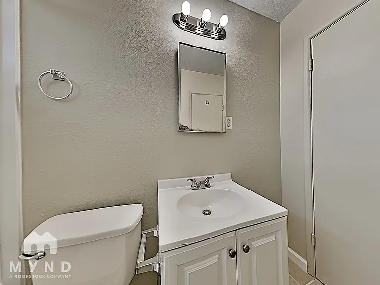 466 Capitol Hill Ave #1 — Photo 9
