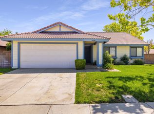 44044 Fine St, Lancaster, CA 93536