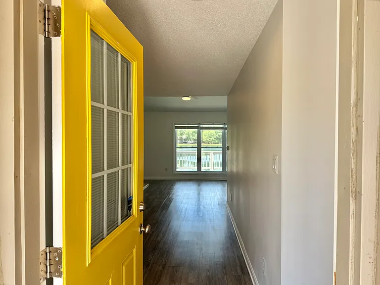 7162 Windward Dr — Photo 2