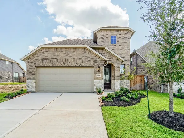 2031 Woodgate Ln, Tomball, TX 77375
