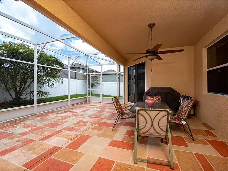 2920 Willow Creek Ln — Photo 93