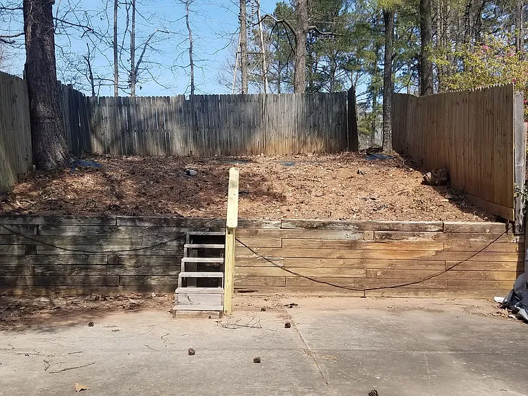 2052 Jebs Ct NW — Photo 9