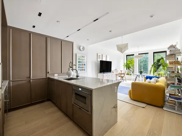 58 Saint Marks Place image 7 of 26