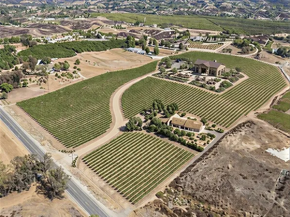 36733 Glenoaks Rd, Temecula, CA 92592