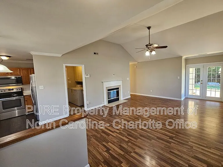 8237 Hornwood Ct — Photo 9