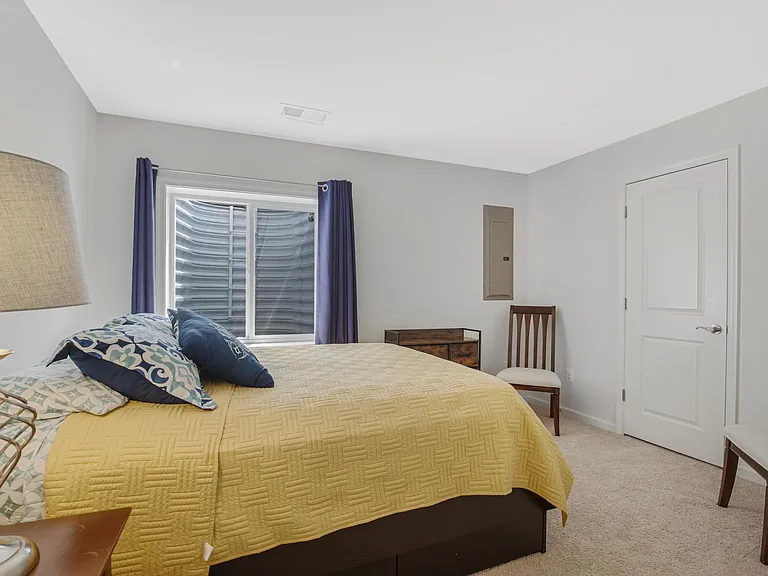 42526 Oxford Forest Cir — Photo 25