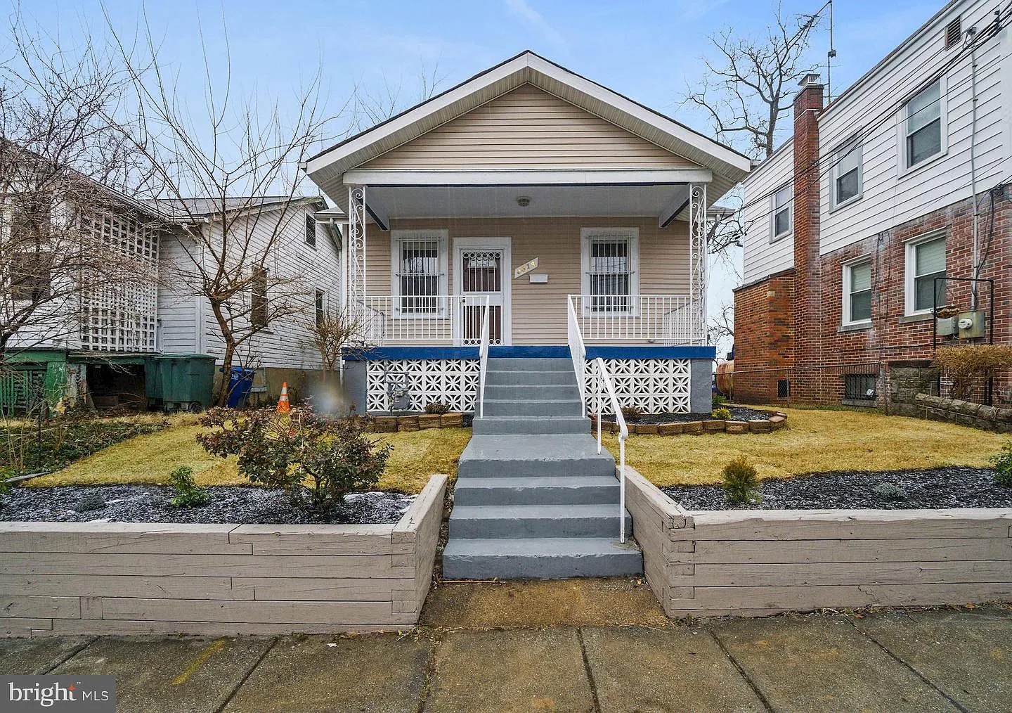2514 Palmer Pl SE photo 1