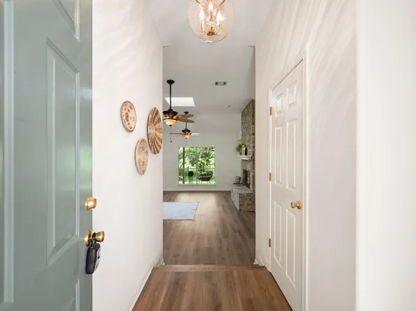 1005 Briargate Dr, Austin, TX 78753