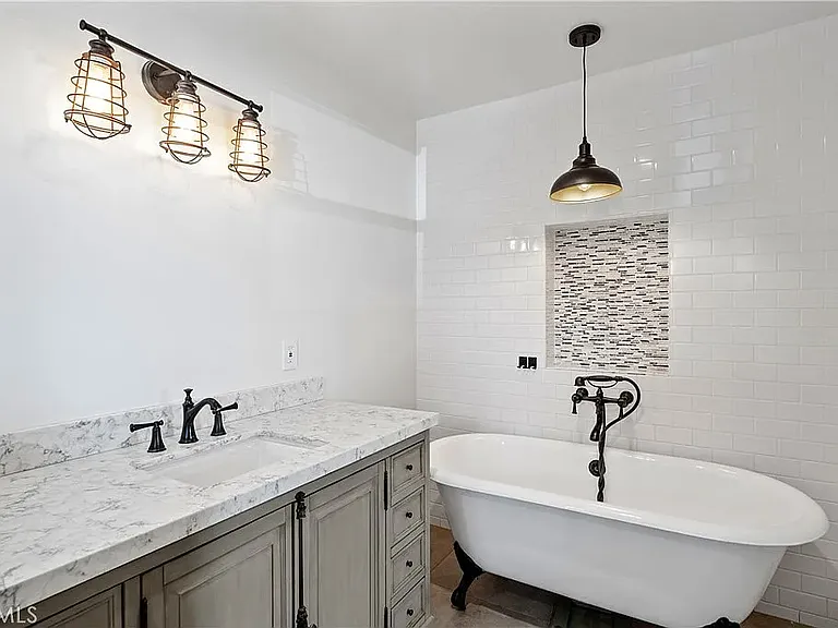 Master Bath