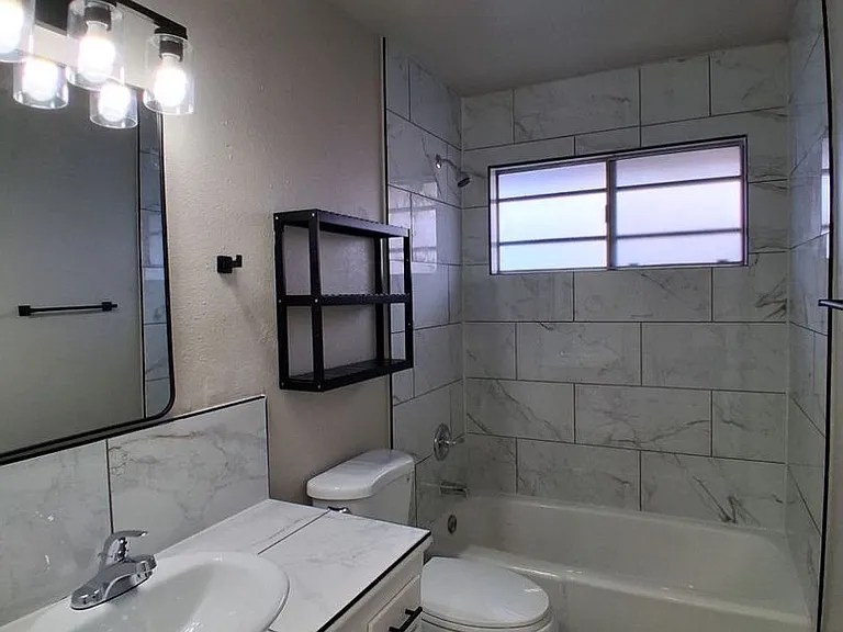 1230-1234 N. College Ave — Photo 16