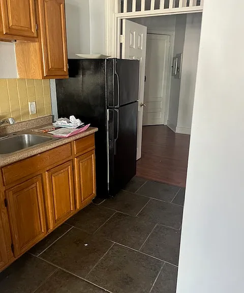 5634 Walnut St #1 — Photo 4