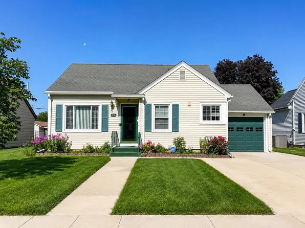 458 S Fremont St, Janesville, WI 53545