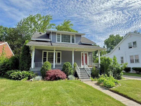 865 Grant Ave, Clawson, MI 48017