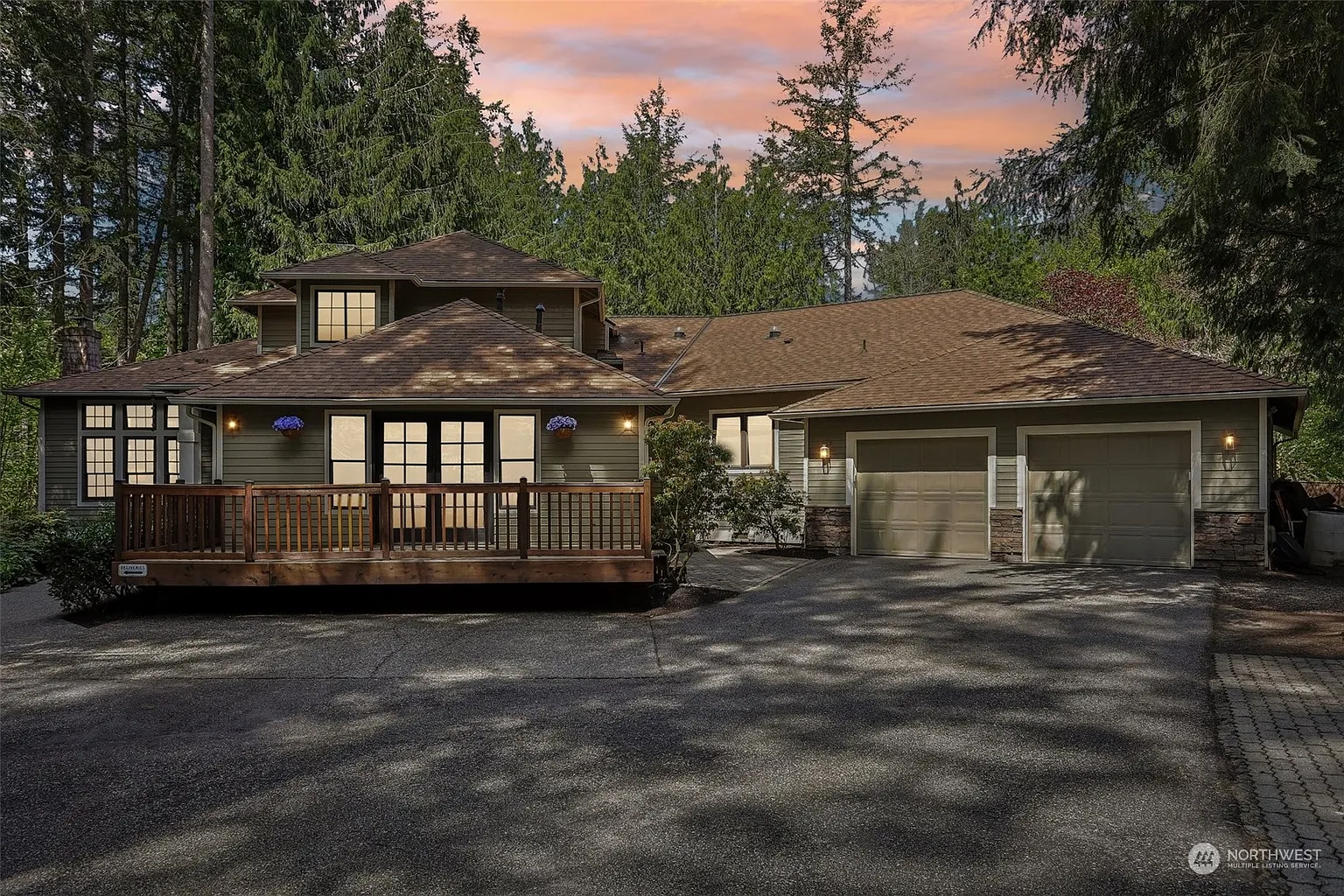 1833 248th Place NE photo 1