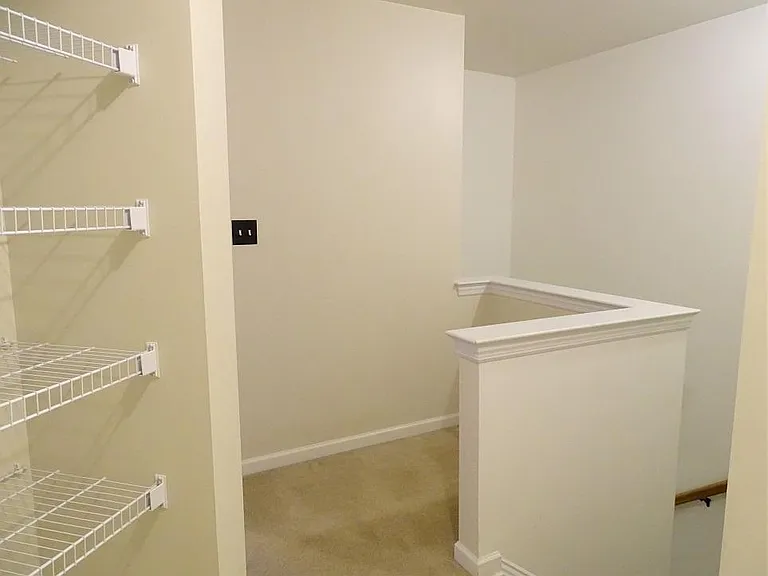 56 N Village Cir — Photo 15