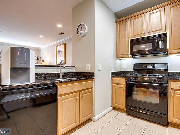 5th image of 3840 Lightfoot St Unit 246