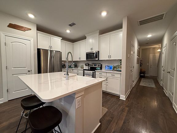 4th image of 2248 Belle Creek Way