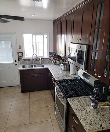 4th image of 14651 Harvest Ave