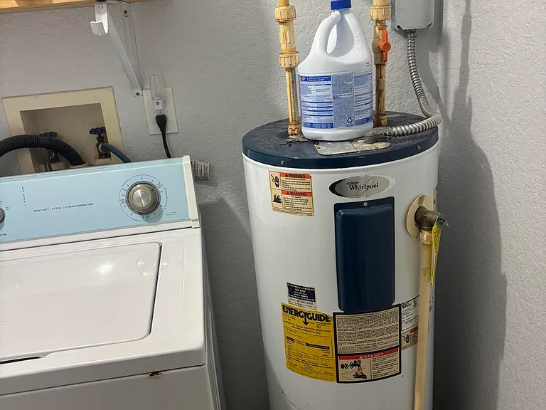 516 Donley St — Photo 20