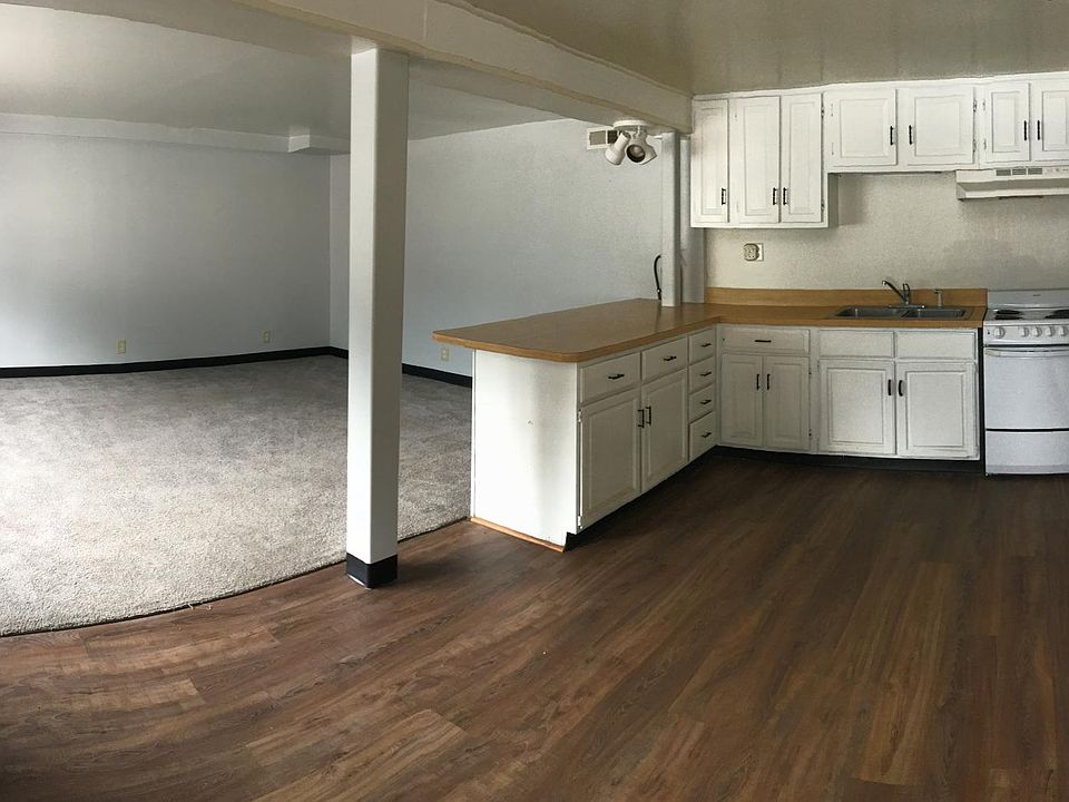 1st image of 10 Willow St #B