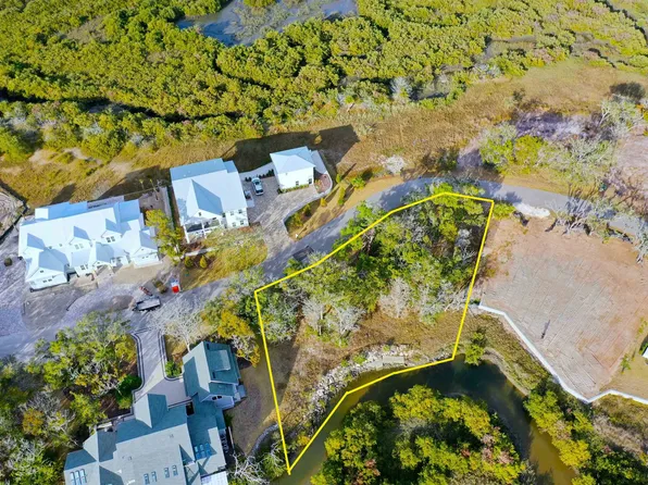 220 Pelican Reef Dr, Saint Augustine, FL 32080