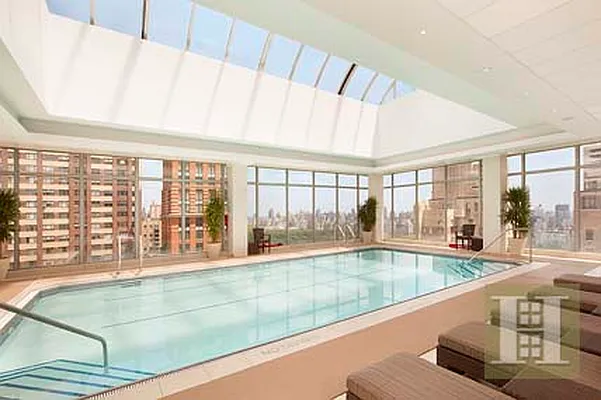 Rented by Halstead Real Estate | media 27