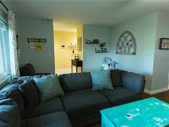 3rd image of 7751 Dover Ct
