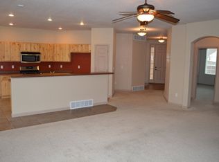 3418 Raccoon Ln, Pueblo, CO 81005