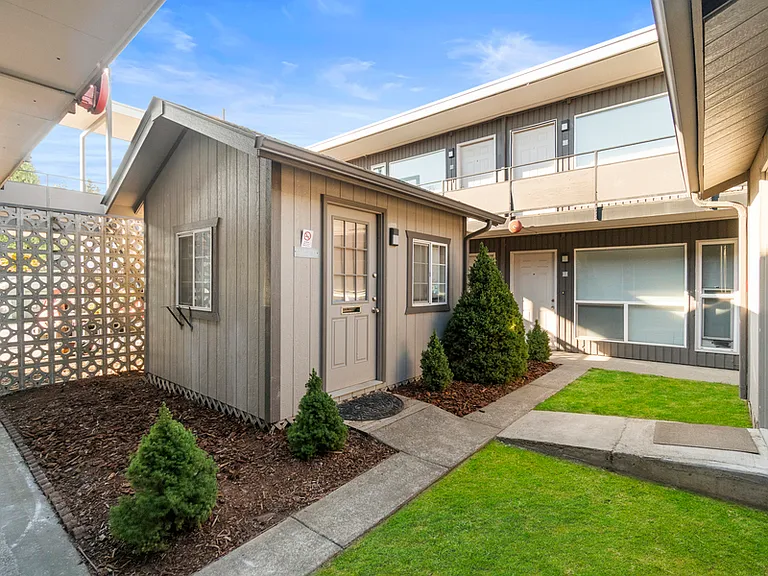 WhiteRock Apartments — Photo 28