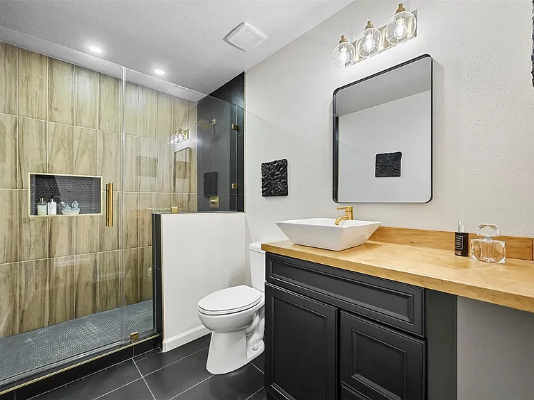 6443 Redpine Rd — Photo 23