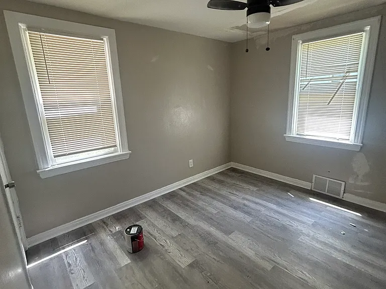 4312 Springdale Ave — Photo 9