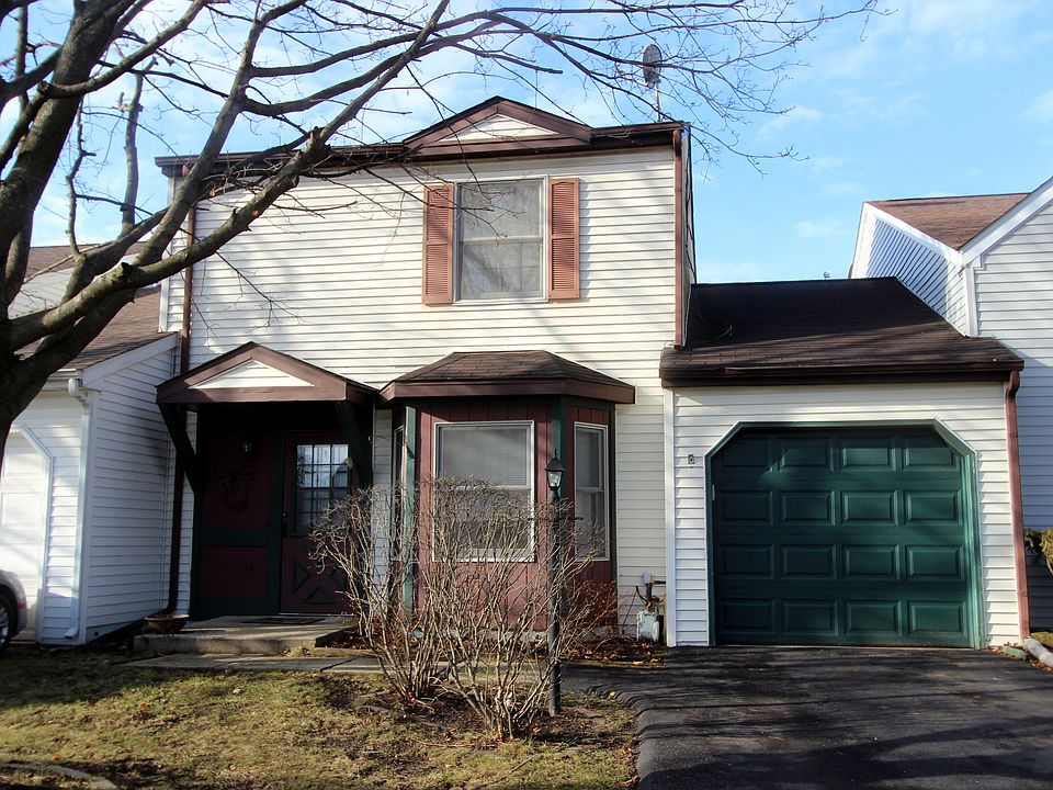 1st image of 2461 Bridgewater Dr