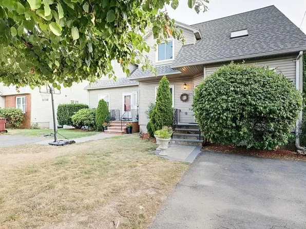 20 Burnett Rd, Revere, MA 02151