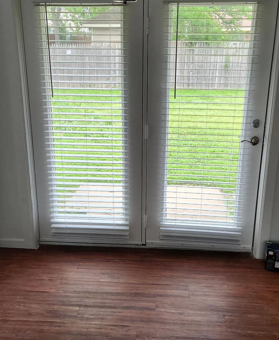 2 bed, 1000 sqft, $1,610 — Photo 4