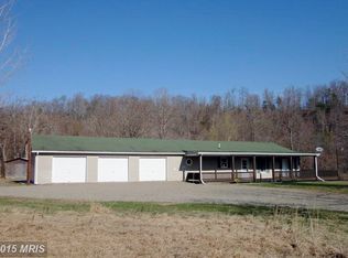 496 Linwood Dr, Hedgesville, WV 25427