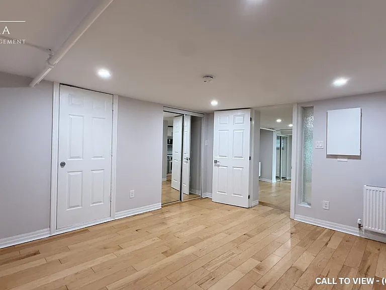 105 Chatsworth Dr #A — Photo 8