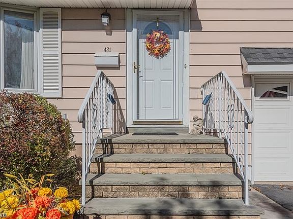2nd image of 421 Hegi Dr