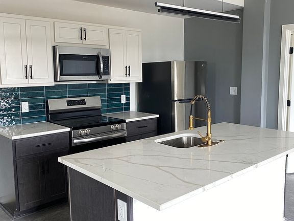 3rd image of 505 Washington St #7G
