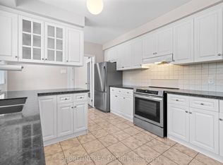 613 Sequin Cres, Mississauga, ON L5H1W4